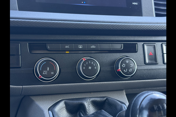 Volkswagen Transporter 2.0 TDI 150 PK / L2H1 / 1e EIG. / ALUCA INRICHTING / TREKHAAK / IMPERIAAL / CRUISE / AIRCO / NAVI