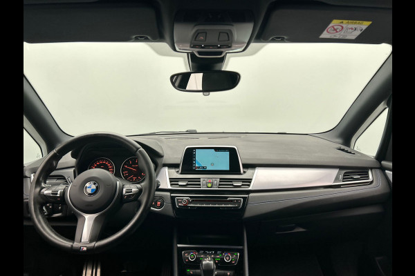 BMW 2 Serie Active Tourer 216d | M/Sport | Alcantara | Origineel NL | Camera | Cruise/Control | Stoel Verwarming |