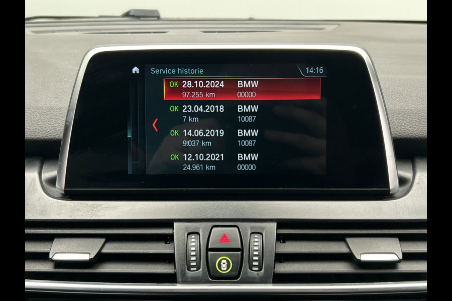 BMW 2 Serie Active Tourer 216d | M/Sport | Alcantara | Origineel NL | Camera | Cruise/Control | Stoel Verwarming |