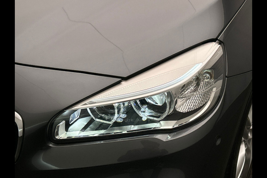 BMW 2 Serie Active Tourer 216d | M/Sport | Alcantara | Origineel NL | Camera | Cruise/Control | Stoel Verwarming |