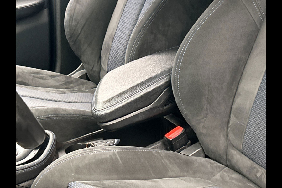 BMW 2 Serie Active Tourer 216d | M/Sport | Alcantara | Origineel NL | Camera | Cruise/Control | Stoel Verwarming |