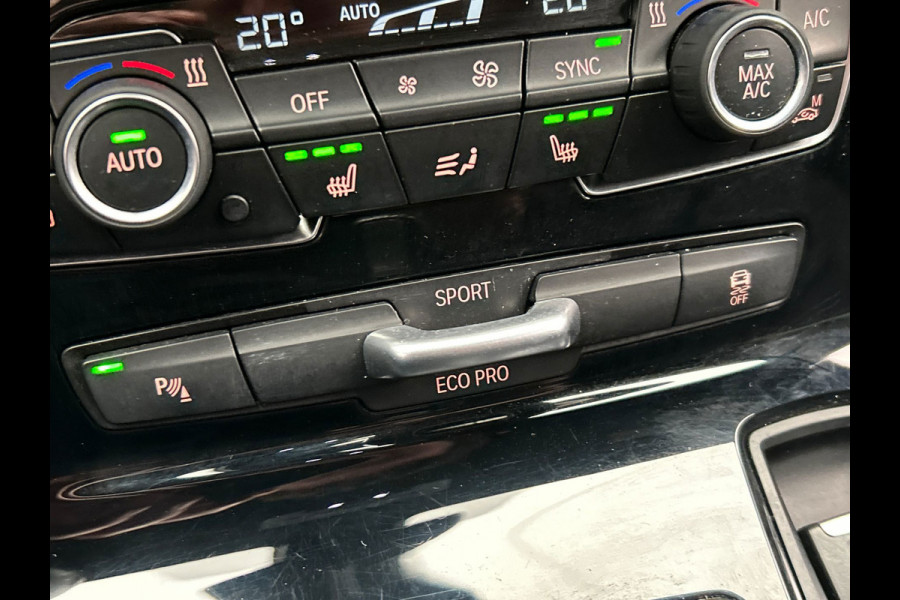 BMW 2 Serie Active Tourer 216d | M/Sport | Alcantara | Origineel NL | Camera | Cruise/Control | Stoel Verwarming |