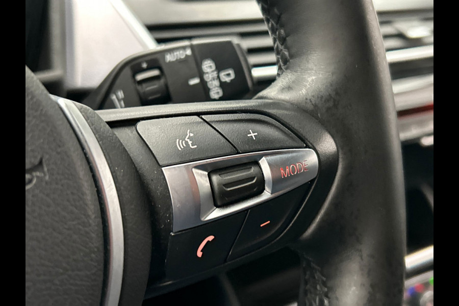 BMW 2 Serie Active Tourer 216d | M/Sport | Alcantara | Origineel NL | Camera | Cruise/Control | Stoel Verwarming |