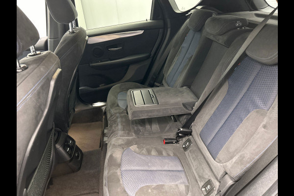 BMW 2 Serie Active Tourer 216d | M/Sport | Alcantara | Origineel NL | Camera | Cruise/Control | Stoel Verwarming |