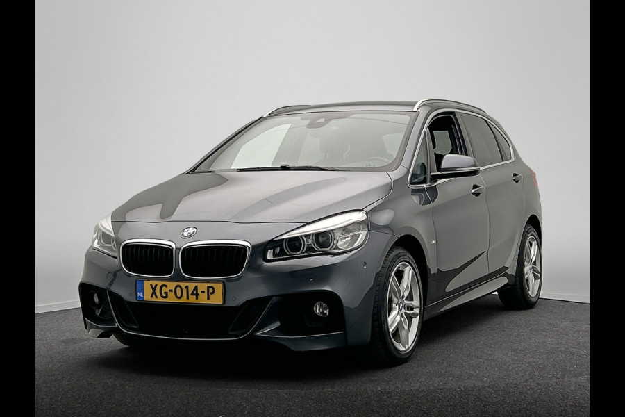 BMW 2 Serie Active Tourer 216d | M/Sport | Alcantara | Origineel NL | Camera | Cruise/Control | Stoel Verwarming |