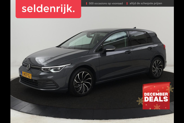 Volkswagen Golf 1.0 eTSI Life Business | Stoelverwarming | Massage | Carplay | Adaptive cruise | Sfeerverlichting | Navigatie | Park Assist | Getint glas | Full LED