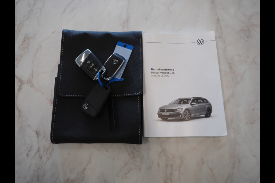 Volkswagen Passat Variant 1.4 TSI PHEV GTE | Panoramadak | Massage | Camera | Virtual | Keyless | Adaptive Cruise | Carplay