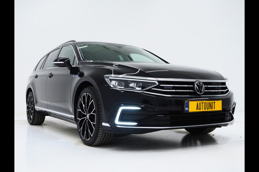 Volkswagen Passat Variant 1.4 TSI PHEV GTE | Panoramadak | Massage | Camera | Virtual | Keyless | Adaptive Cruise | Carplay