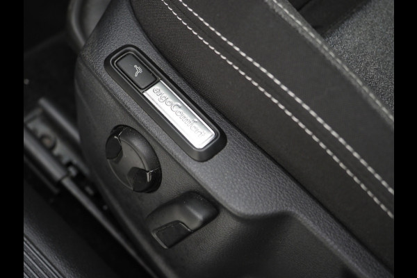 Volkswagen Passat Variant 1.4 TSI PHEV GTE | Panoramadak | Massage | Camera | Virtual | Keyless | Adaptive Cruise | Carplay