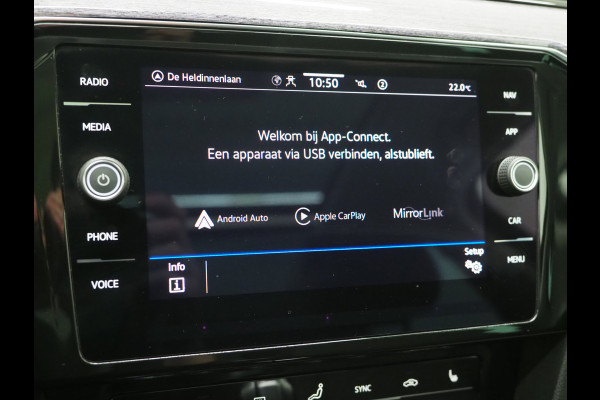 Volkswagen Passat Variant 1.4 TSI PHEV GTE | Panoramadak | Massage | Camera | Virtual | Keyless | Adaptive Cruise | Carplay