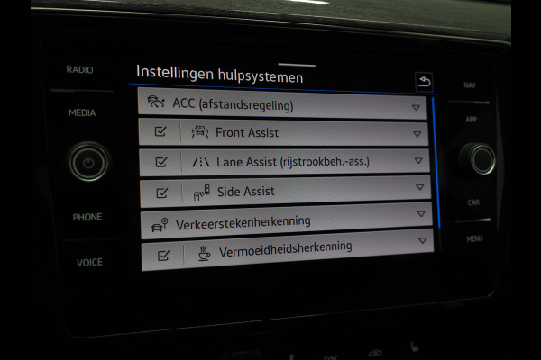 Volkswagen Passat Variant 1.4 TSI PHEV GTE | Panoramadak | Massage | Camera | Virtual | Keyless | Adaptive Cruise | Carplay