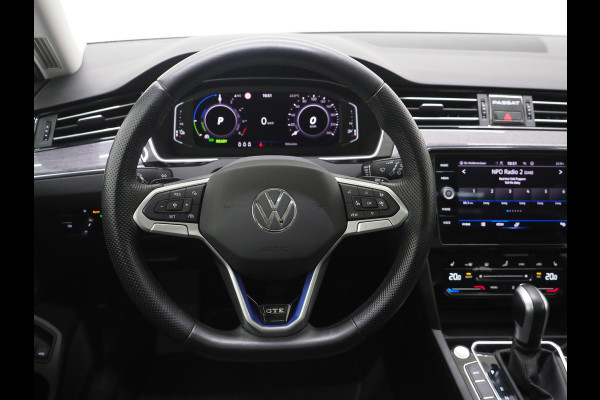 Volkswagen Passat Variant 1.4 TSI PHEV GTE | Panoramadak | Massage | Camera | Virtual | Keyless | Adaptive Cruise | Carplay