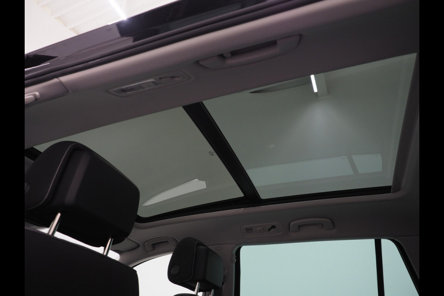 Volkswagen Passat Variant 1.4 TSI PHEV GTE | Panoramadak | Massage | Camera | Virtual | Keyless | Adaptive Cruise | Carplay