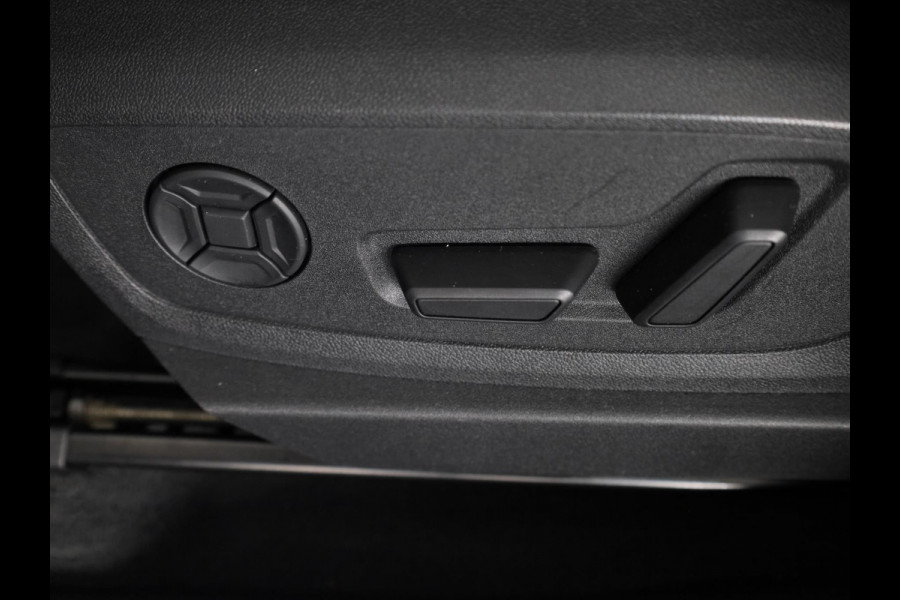 Audi e-tron 55 quattro Advanced edition Plus 95 kWh 408pk | SOH 92% | Parkeersensoren | 21 inch Lichtmetalen velgen | Lederen bekleding