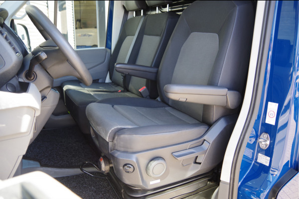 Volkswagen Crafter 35 2.0 TDI L3H2(L2H1) 3-ZITS, 140PK AUT. STANDKACHEL, GEV. ERGO COMFORT STOEL, CRUISE, NAVI, AIRCO