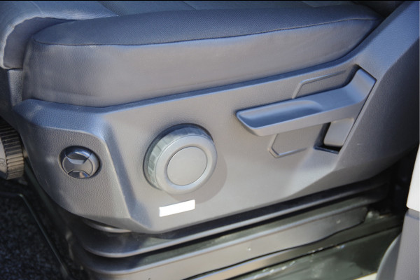 Volkswagen Crafter 35 2.0 TDI L3H2(L2H1) 3-ZITS, 140PK AUT. STANDKACHEL, GEV. ERGO COMFORT STOEL, CRUISE, NAVI, AIRCO