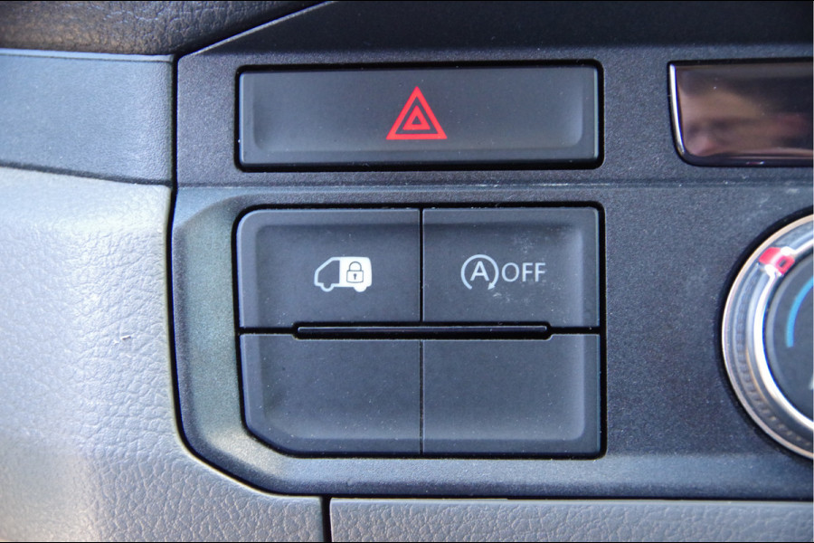 Volkswagen Crafter 35 2.0 TDI L3H2(L2H1) 3-ZITS, 140PK AUT. STANDKACHEL, GEV. ERGO COMFORT STOEL, CRUISE, NAVI, AIRCO