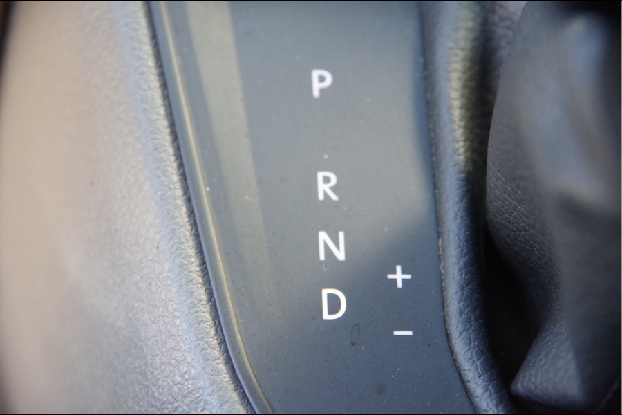 Volkswagen Crafter 35 2.0 TDI L3H2(L2H1) 3-ZITS, 140PK AUT. STANDKACHEL, GEV. ERGO COMFORT STOEL, CRUISE, NAVI, AIRCO
