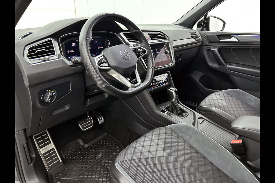 Volkswagen Tiguan 1.4 TSI eHybrid R-Line Business(GoedOnderH, Carplay, Stoel+StuurV, Camera, Trekhaak, Lane Assit, Auto Park, Etc)