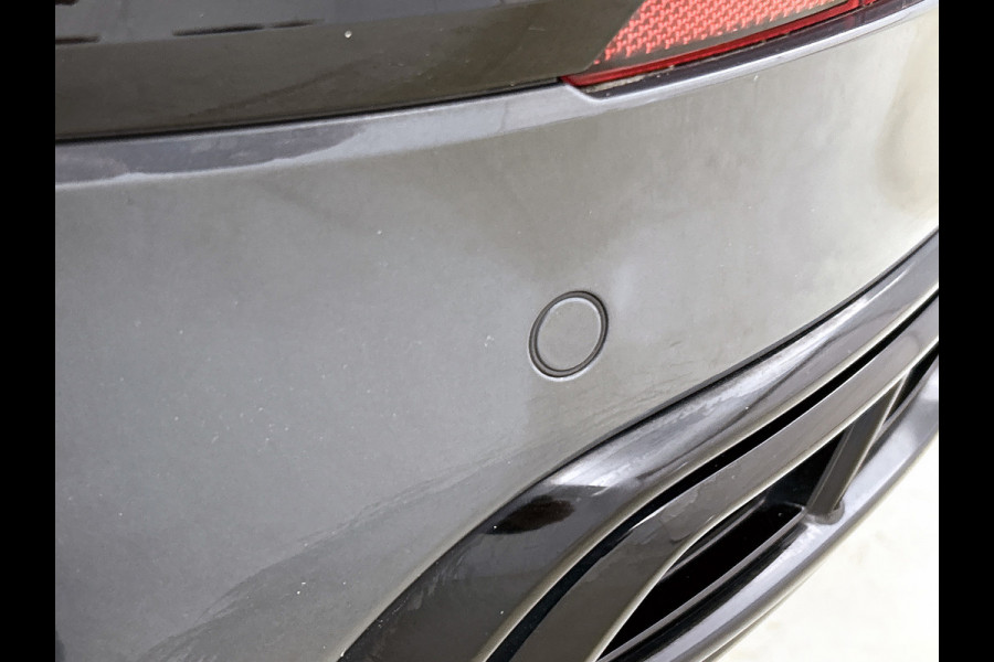 Volkswagen Tiguan 1.4 TSI eHybrid R-Line Business(GoedOnderH, Carplay, Stoel+StuurV, Camera, Trekhaak, Lane Assit, Auto Park, Etc)