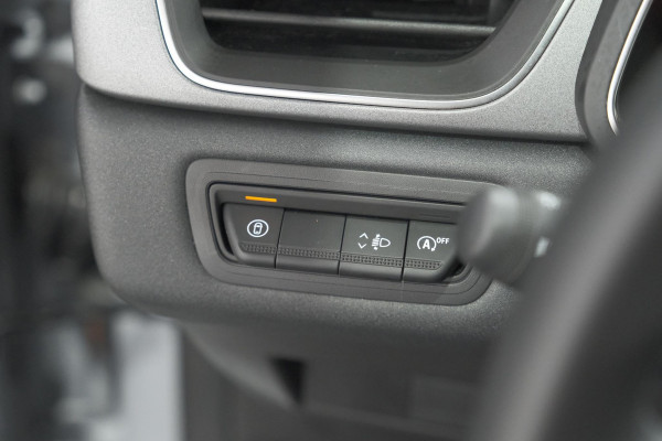 Renault Captur TCe 90 Techno | Camera | Navigatie | Apple Carplay | Pack Full Screen | 18 Inch Lichtmetalen Velgen