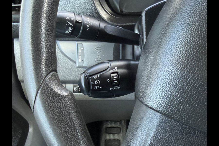 Peugeot Expert 2.0 BlueHDI 123 PK / L2H1 / 1e EIG. / 2.5 TONS TREKHAAK / AIRCO / CRUISE / BLINDSPOT