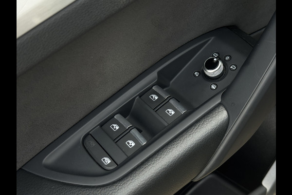 Audi Q5 50 TFSI e S-line | SOH 99%| Trekhaak | Sfeer | Matrix | Camera | ACC | Keyless | Carplay | Dodehoek | Virtua