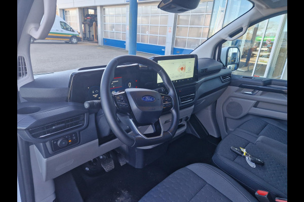 Ford Transit Custom 320 2.5 PHEV L1H1 Limited | Automaat | Stoelverwarming | Camera | 2.300 kg geremd trekgewicht