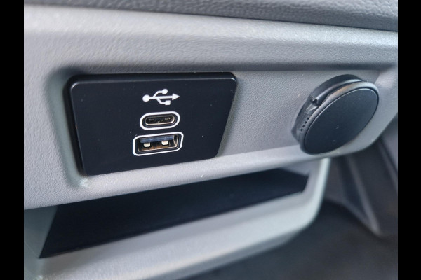 Ford Transit Custom 320 2.5 PHEV L1H1 Limited | Automaat | Stoelverwarming | Camera | 2.300 kg geremd trekgewicht