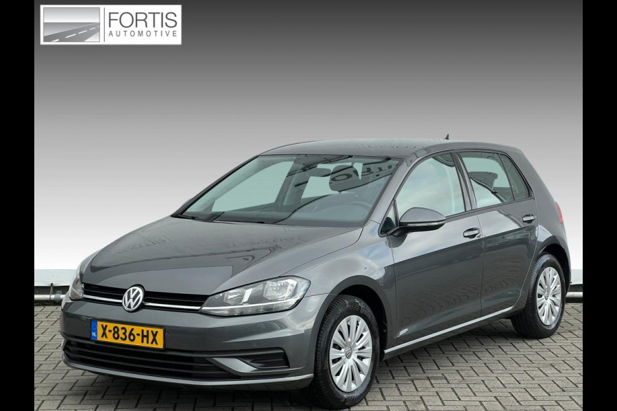 Volkswagen Golf 1.0 TSI Trendline CARPLAY | CAMERA | NAVI |