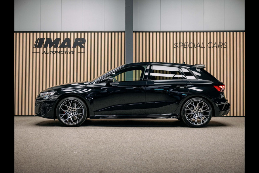 Audi RS3 Sportback 2.5 TFSI quattro | HULK edition | Carbon | Kuipstoelen | Sonos | Stoelverwarming |