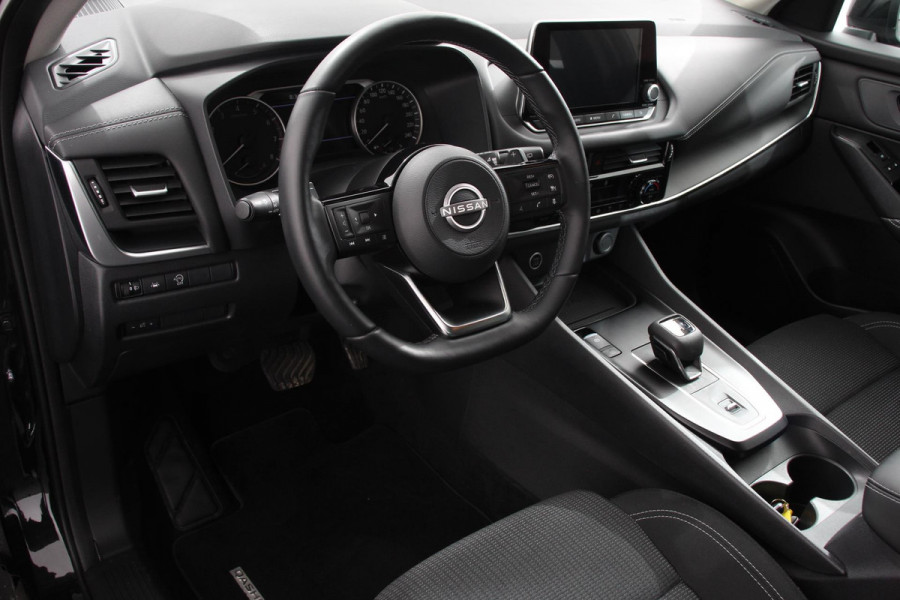 Nissan QASHQAI 1.3 MHEV 158pk Xtronic Acenta Navigatie Apple Carplay/Andoid Auto Parkeersensor achter Camera Adaptieve Cruise Control Blind Spot Assist Stuur- en stoelverwarming Ledverlichting Climate controlc