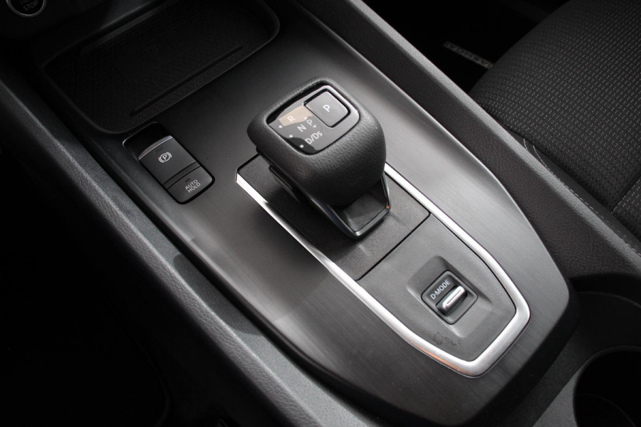 Nissan QASHQAI 1.3 MHEV 158pk Xtronic Acenta Navigatie Apple Carplay/Andoid Auto Parkeersensor achter Camera Adaptieve Cruise Control Blind Spot Assist Stuur- en stoelverwarming Ledverlichting Climate controlc