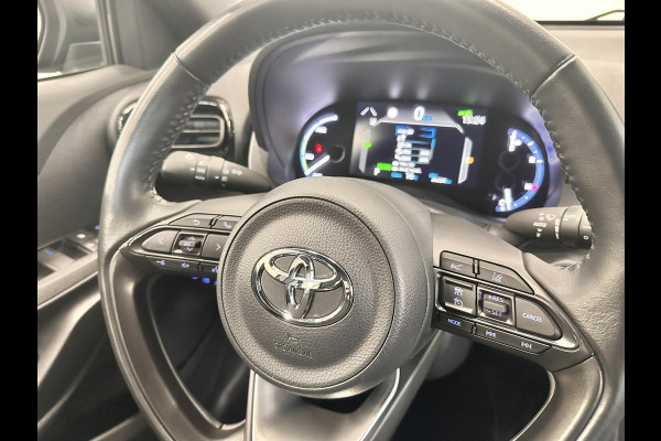 Toyota Yaris Cross 1.5 Hybrid Dynamic Navigatie Apple Carplay/Android Auto Camera Parkeersensoren achter Adaptive Cruise Control Full LED Lichtmetalen velgen Climate Control