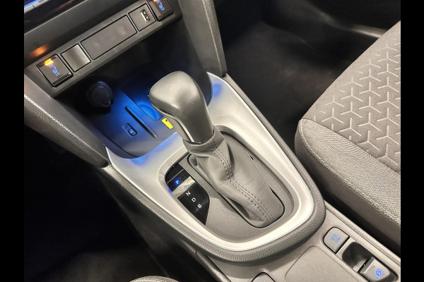 Toyota Yaris Cross 1.5 Hybrid Dynamic Navigatie Apple Carplay/Android Auto Camera Parkeersensoren achter Adaptive Cruise Control Full LED Lichtmetalen velgen Climate Control