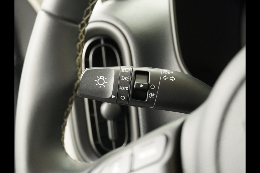 Kia Picanto 1.0 DPI DynamicLine Airco - Apple Carplay/Android Auto - Cruise Control - Navigatie - Achteruitrijcamera - - Fabrieksgarantie Tot 04-2032