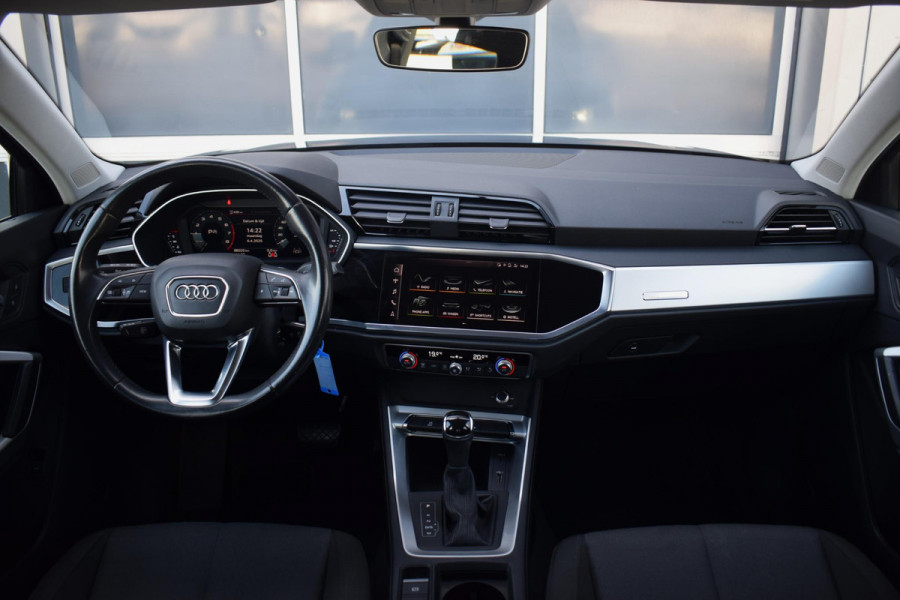 Audi Q3 35 TFSI | Apple Carplay | Elektr. achterklep | Dodehoek det. |