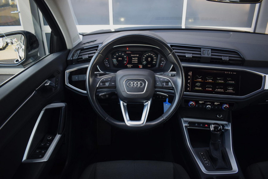 Audi Q3 35 TFSI | Apple Carplay | Elektr. achterklep | Dodehoek det. |