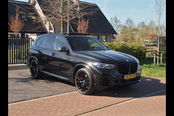 BMW X5 xDrive45e High Executive | M-Pakket | Carbon Pakket | Bowers & Wilkins | Saphirschwarz metallic | NL-Auto |