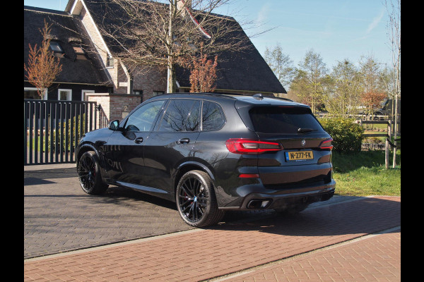 BMW X5 xDrive45e High Executive | M-Pakket | Carbon Pakket | Bowers & Wilkins | Saphirschwarz metallic | NL-Auto |
