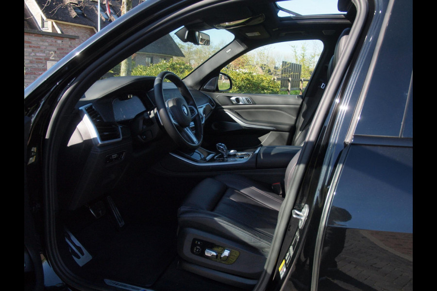 BMW X5 xDrive45e High Executive | M-Pakket | Carbon Pakket | Bowers & Wilkins | Saphirschwarz metallic | NL-Auto |