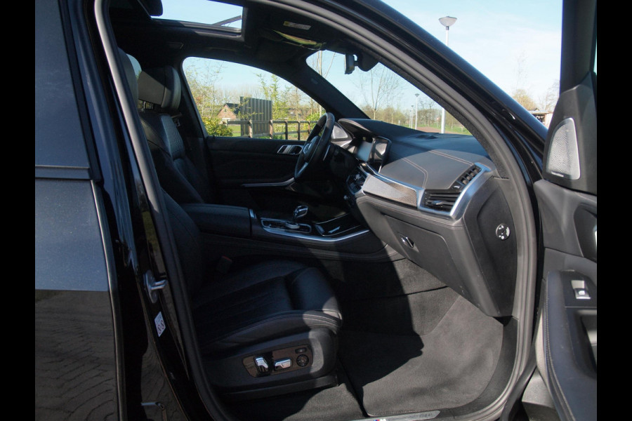 BMW X5 xDrive45e High Executive | M-Pakket | Carbon Pakket | Bowers & Wilkins | Saphirschwarz metallic | NL-Auto |
