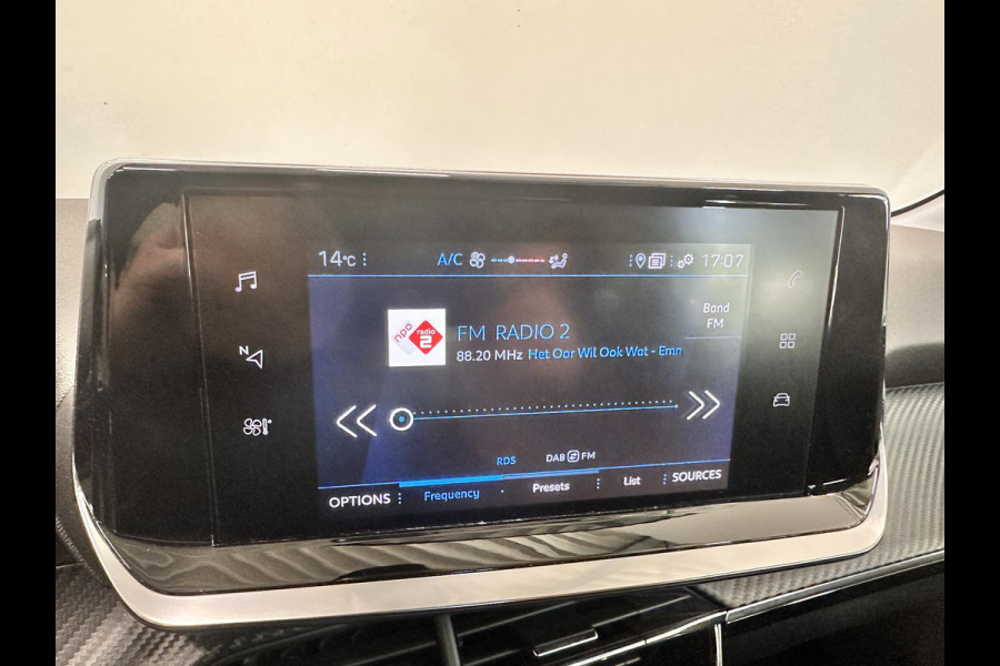Peugeot 208 1.2 PureTech Active Pack Airco Navi Carplay PDC Achter Full LED Cruise Control 16" LM Velgen Distributieriem reeds vervangen!