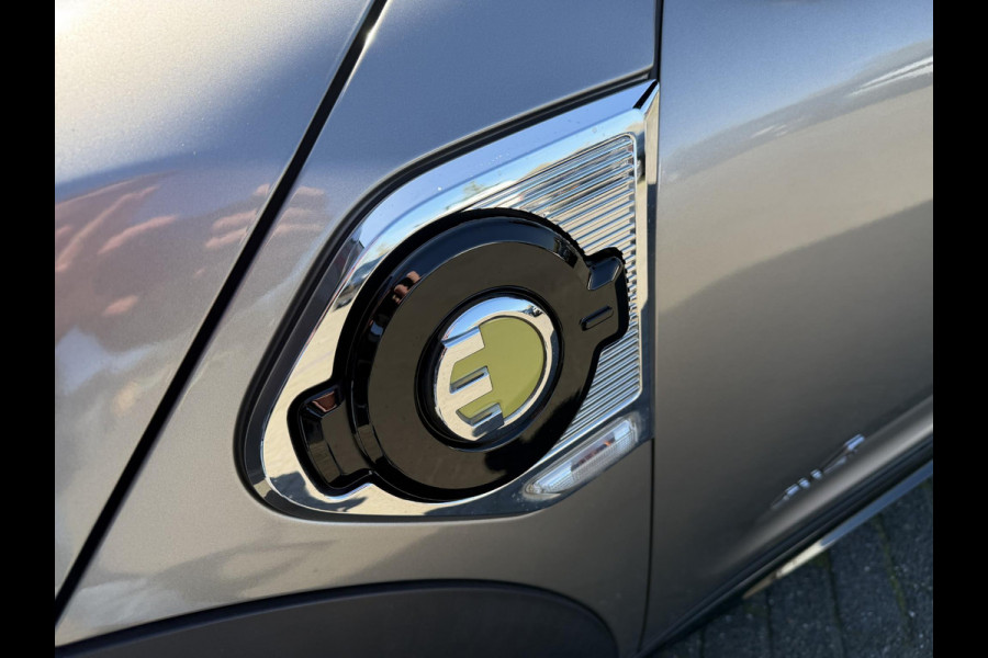 MINI Countryman 1.5 Cooper S E ALL4 Chili | Panoramadak | Camera | Head-Up Display | Harmon Kardon | Navigatie | Elektrische Achterklep |