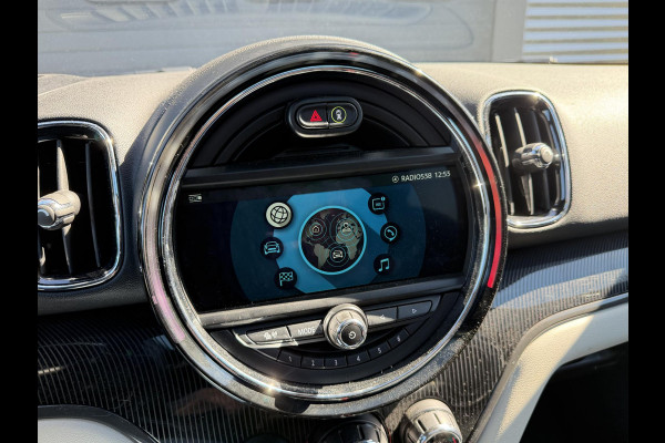 MINI Countryman 1.5 Cooper S E ALL4 Chili | Panoramadak | Camera | Head-Up Display | Harmon Kardon | Navigatie | Elektrische Achterklep |