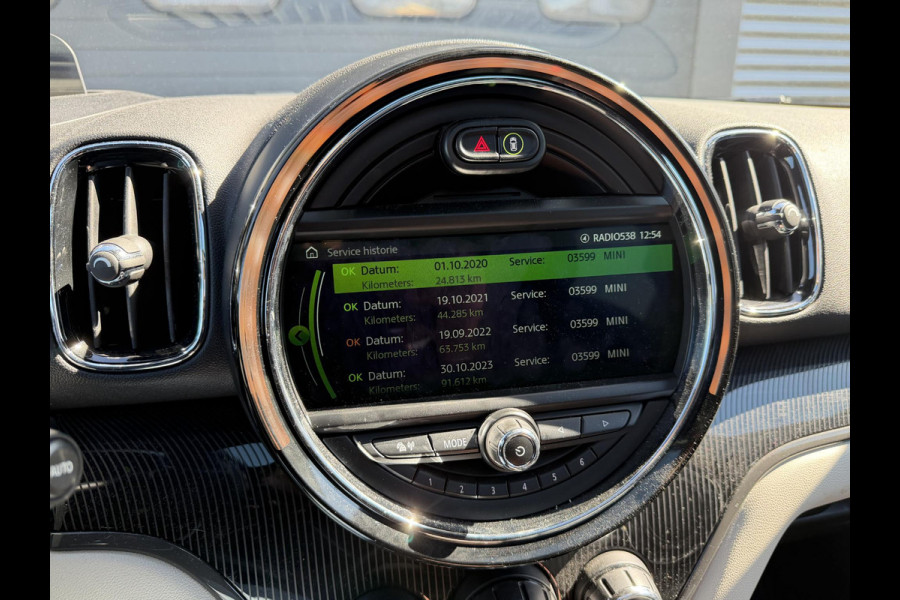 MINI Countryman 1.5 Cooper S E ALL4 Chili | Panoramadak | Camera | Head-Up Display | Harmon Kardon | Navigatie | Elektrische Achterklep |