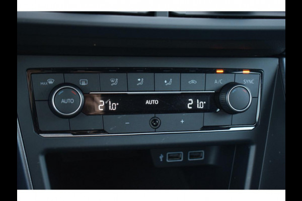 Volkswagen Polo 1.0 TSI Highline Business R | R-Line | Apple CarPlay | Half Leer | Sportstoelen