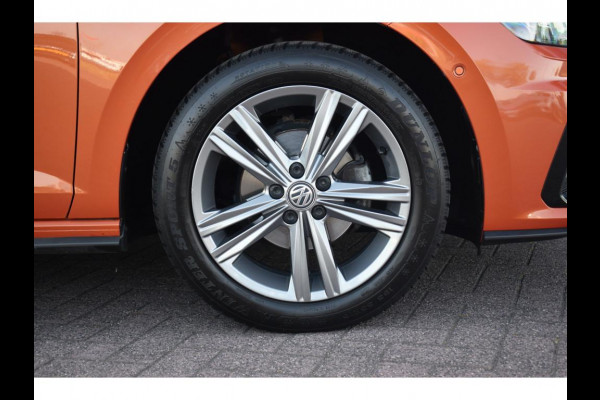 Volkswagen Polo 1.0 TSI Highline Business R | R-Line | Apple CarPlay | Half Leer | Sportstoelen