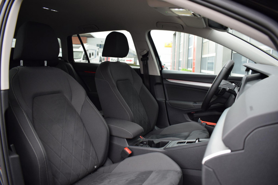Volkswagen Golf Variant 1.0 eTSI Life Business | Climate | Cruise | Carplay |