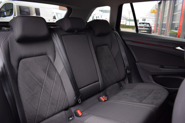 Volkswagen Golf Variant 1.0 eTSI Life Business | Climate | Cruise | Carplay |
